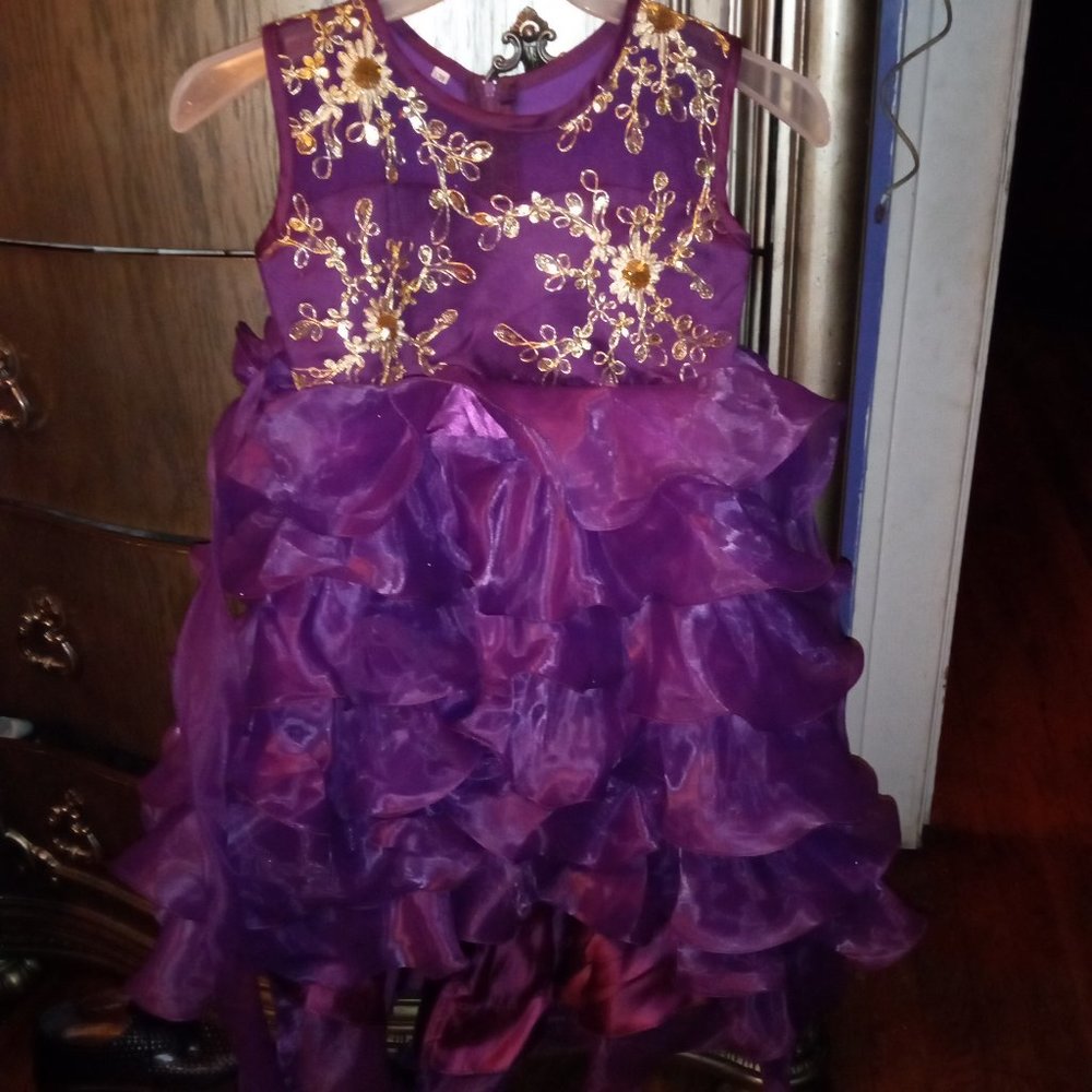 This cutie can be worn on School Parties, Birthday Parties, & Weddings